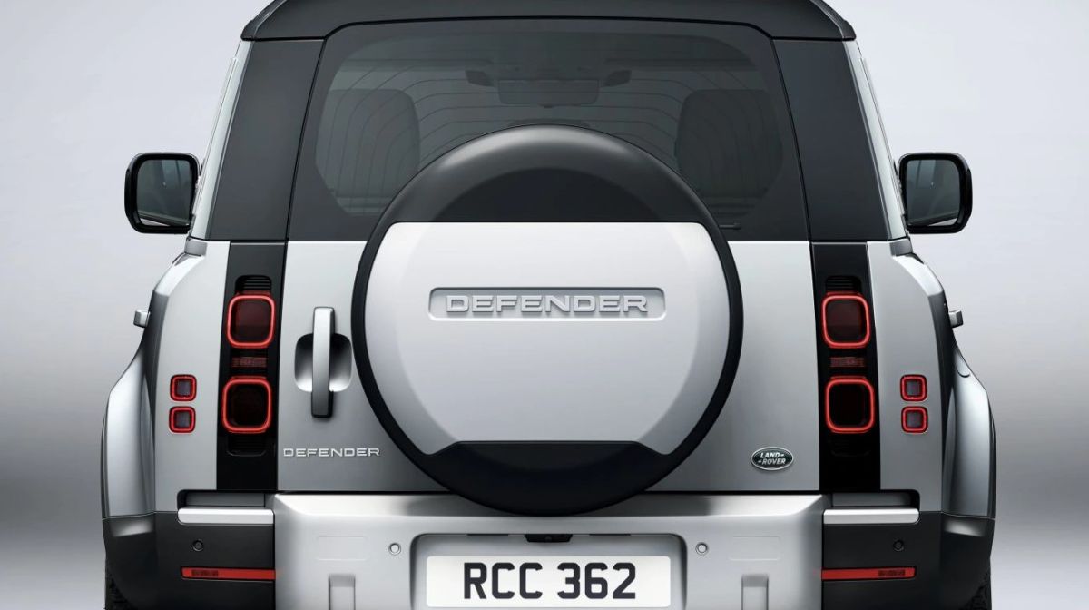 Ceres Silver Spare Wheel Cover