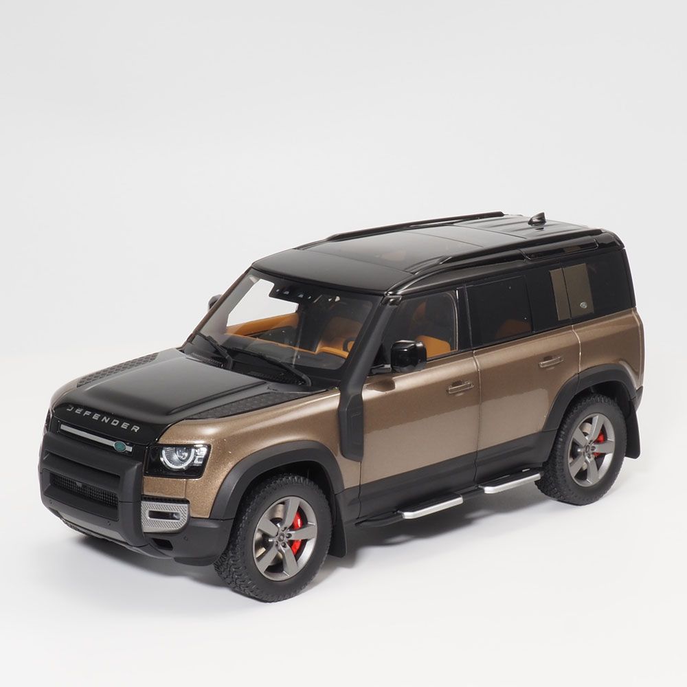 Amazon.co.jp: △超希少！MINICHAMPS 1/18 ランドローバー LAND